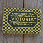 Flickzeug Pappschachtel "VICTORIA" orig. 30 er Jahre, 57 x 37 x 16 mm, ohne Inhalt 