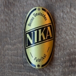 Steuerkopfschild Nika, 30er Jahre, Originalschild aus Sammlungsbestand 
