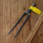 Gabel 26" orig. 60er J. unrestauriert, Schaftlänge 160 mm, Scheidenlänge 367 mm, Weite oben 55 mm, Zustand siehe Bilder  