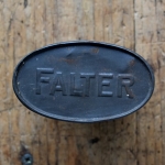Flickzeug Blechdose "FALTER" orig. 30er Jahre, 19 x 81 x 46 mm, für Motorräder, ohne Inhalt 