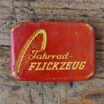 Flickzeug Blechdose orig. 50er Jahre, 84 x 58 x 21 mm, ohne Inhalt 