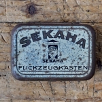 Flickzeug Blechdose "SEKAHA" orig. 50er Jahre, 68 x 46 x 21 mm, ohne Inhalt 