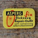 Flickzeug Blechdose "ASPERG" orig. 50er Jahre, 79 x 50 x 15 mm, ohne Inhalt 