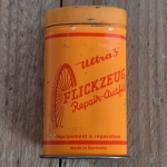 Flickzeug Blechdose "ULTRA 3" orig. 50er Jahre, 82 x 49 x 25 mm, ohne Inhalt 