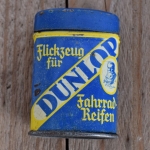Flickzeug Blechdose "DUNLOP" orig. 30er Jahre, 61 x 42 x 20 mm, ohne Inhalt 