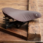 Sattel, Damen, Lefa-Material braun, Gestell verchromt/schwarz, 30er/40er J., gebr. 