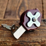 Speichenschloss SIPO, verchromt/vernickelt/rot lackiert, orig. 30er-50er Jahre, NOS 