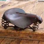 Sattel TORPEDO, Damen, Leder, braun, Gestell vernickelt, original 1910er/20er Jahre, gebr. 