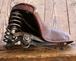 Sattel ELASTIC, Damen, für Tourenrad, Wachstuch rotbraun, Gestell verchromt, original 30er J., gebr. 