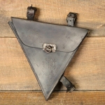 Werkzeugtasche für Herrenrad, Dreiecksform, große Ausführung, Leder braun, original 1910er/1920er J., gebr. 