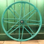 Vorderrad SUMMIT Plastech, 26 Zoll (590), Fieberglas grün, für Drahtreifen, Breite ca. 33 mm, Vollachse, gebr. 