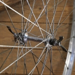 Vorderrad 28 Zoll (622) für Rennrad mit Drahtbereifung, original 50er J., ALTENBURGER Alu-Felge,  F&S-Nabe, gebr. 
