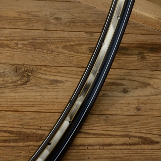 Fahrradfelge 26" x 1,75 (ETRO 559) schwarz, 36 Loch, Linierung im NSU Dek. 50/60er J., blau-weiß-gold gefl. Dek. 26 gold gefl. gold blau