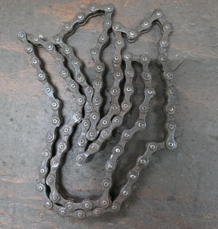 Fahrradkette, 5/8 x 3/16 Zoll (lange Teilung), gebraucht , ungereinigt wie abgebaut, Ausführung u. Zustand siehe Bild. 