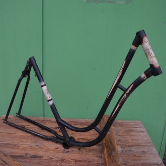 Fahrradrahmen "NSU" Damenausführung, 28 Zoll, Baujahr 1960, Rahmenhöhe 53 cm, Rahmennummer 065XXX 