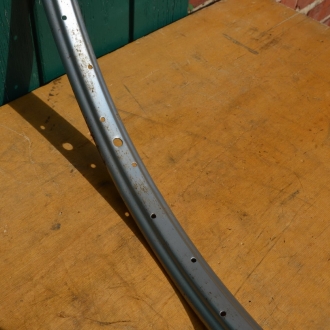Felge 28 x 1,75 für Drahtbereifung, 36-loch, Breite 36 mm, silber mit Patina 