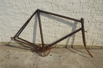 Fahrradrahmen "Schützenrad" Rennmodel Herrenausf. 28 Zoll, Stahl, RH=56 cm, 30er Jahre.  