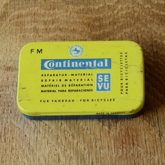 Flickzeug Blechdose "CONTINENTAL" orig. 50er Jahre, 79 x 49 x 14 mm, ohne Inhalt 
