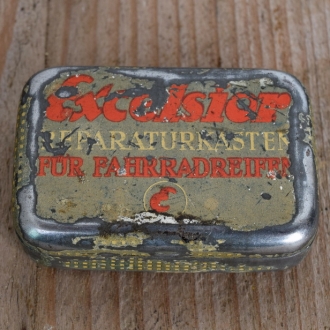 Flickzeug Blechdose "EXCELSIOR" orig. 30 er Jahre, 68 x 46 x 21 mm, ohne Inhalt 