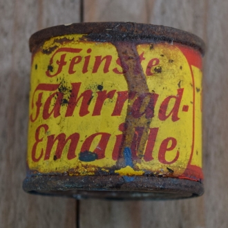 Blechdose "FEINSTE FAHRRAD-EMAILLE" orig. 50 er Jahre, 41 x 48 mm, mit Restinhalt 