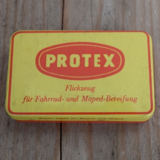 Flickzeug Blechdose "PROTEX" orig. 50 er Jahre, 82 x 52 x 17 mm, ohne Inhalt 