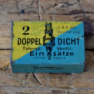 Blechdose "DOPPEL DICHT VENTILEINSÄTZE" orig. 30er Jahre, 33 x 21 x 12 mm, ohne Inhalt 