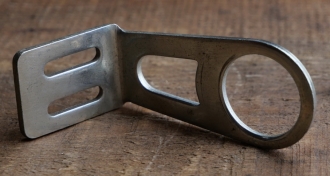 Carbidlaternenhalter/Winkelhalter, chromatisiert, passend für 30er-50er J., Montage am 1 Zoll Steuersatz, NOS 