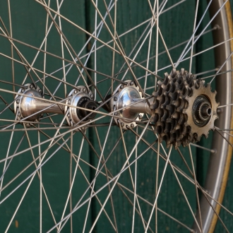 Laufradsatz 28 Zoll, 80er/90er J., für Rennrad, MAVIC GP4 Schlauchreifenfelgen, Naben: SHIMANO Dura-Ace, gebr. 