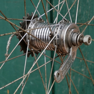 Hinterrad mit WEINMANN Alu-Felge 26 Zoll (559), 1960er J., F&S Torpedo Dreigang-Nabe Mod. 515, gebr. 