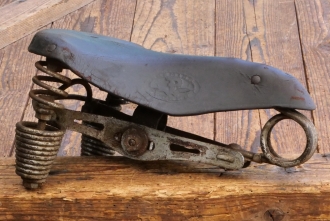 Sattel, Herren, PREMIER-WORKS, Leder braun, Gestell silber überstrichen, 30er J., gebr. 