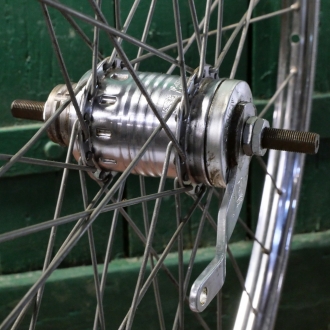 Hinterrad 28 Zoll (622), 80er/90er J., VAN SCHOTTHORST Westwood-Felge für Hollandrad, verchromt, F&S Dreigang-Nabe, NOS 