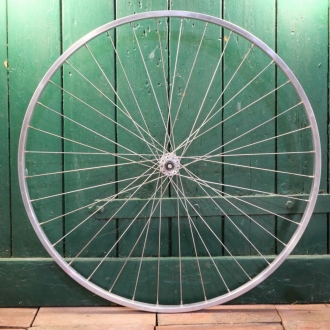 Vorderrad "Weinmann", 28 Zoll (622), Alu, Kastenfelge, Nabe "Maillard", NOS 