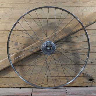 Vorderrad, 28 Zoll (622),mit WEINMANN-Felge, nirosta, 1979, Breite 29 mm, Nabe STURMEY ARCHER Dynahub, gebr. 