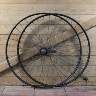 Laufradsatz 28 Zoll, Außendurchmesser ca. 645 mm, für Wulstbereifung, 1935, schwarz, Naben vernickelt, F&S Torpedo-Nabe, gebr. 