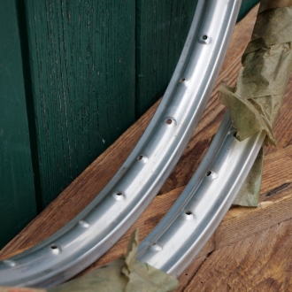 Mopedfelgen-Satz MAYWEG #53, 23 x 2.00/2-19, 50er J., Alu poliert, NOS 