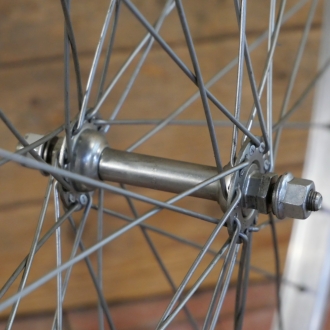 Vorderrad 24 x 1 3/8 (540) für Drahtbereifung, original 80er/90er J., Alu-Felge, Nabe: UNION , NOS 