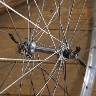 Vorderrad 28 Zoll (622) für Rennrad mit Drahtbereifung, original 50er J., ALTENBURGER Alu-Felge,  F&S-Nabe, gebr. 