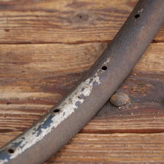 Wulstfelge, 28 Zoll, Außendurchmesser ca. 640 mm, sehr seltene Doppelhohlstahl-Ausführung, 32 Loch, Nickel, gebr. 