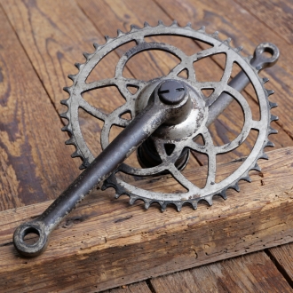 Tretlager universell für Tourenrad, orig. 20er/30er Jahre, vernickelt, Glocken-Vierkant, gebr. 