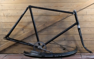 Fahrradrahmen TRAVE/Lübeck (PRESTO-Fabrikat), für Tourenrad, Herren, 30er J., 28 Zoll, Stahl, schwarz, gebr. 