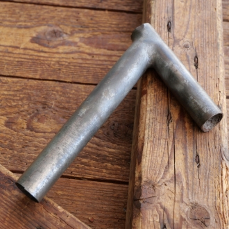 Winkelsattelstütze, Durchmesser: ca. 25,2 mm, Schaftlänge: ca 150 mm, orig. 10er-30er  Jahre, gebr. 