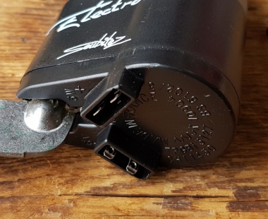 Dynamo De Vélo Ancienne Soubitez 89 – 6V – Fixation Avant Patte – Made In France